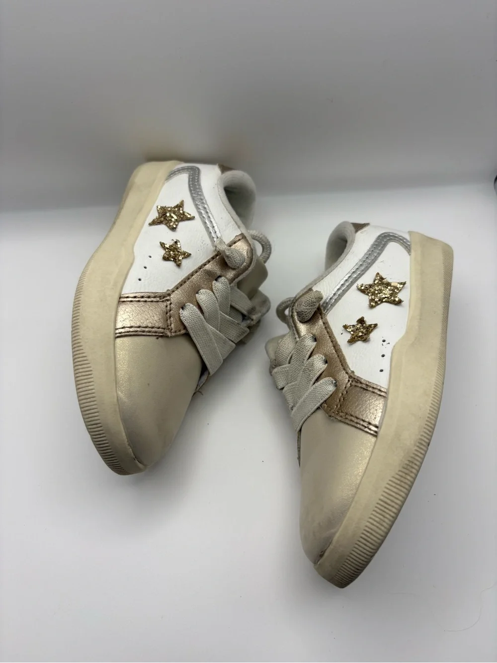 OshKosh B'gosh White and Gold Glitter Star Sneakers